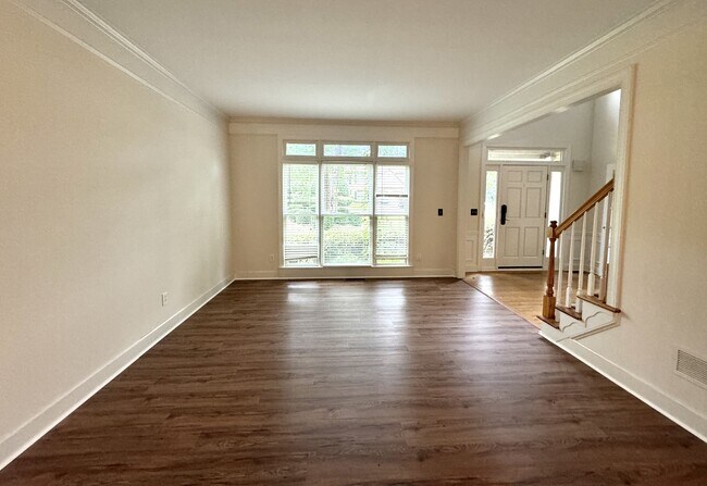 Building Photo - 125 Witheridge Dr