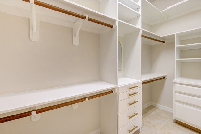 Building Photo - 13227 Clover Creek Point Ln