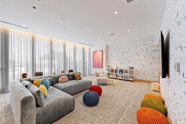 Building Photo - 3015 S Ysabella Ave