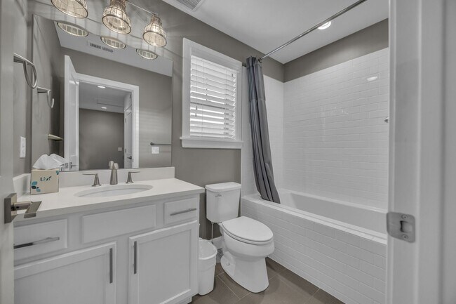 Building Photo - Wasatch Springs Gem