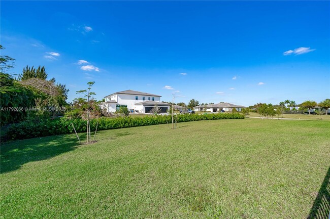 Building Photo - 17130 Magnolia Estates Dr