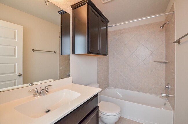 Building Photo - 17935 Alora Springs Trace