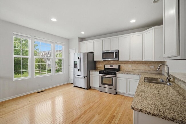 Building Photo - 3129 Coral Ln