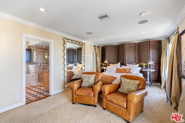 Building Photo - 7965 Fareholm Dr