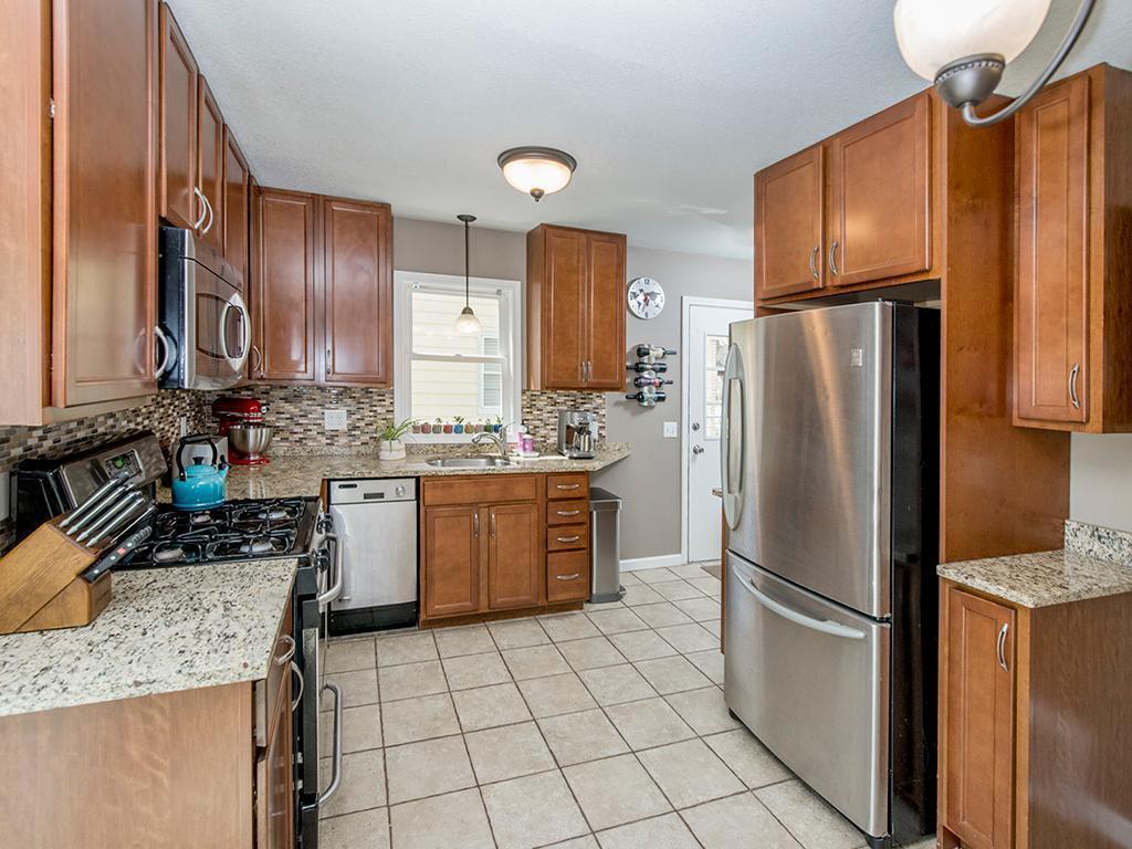 Building Photo - 3055 Utah Ave S