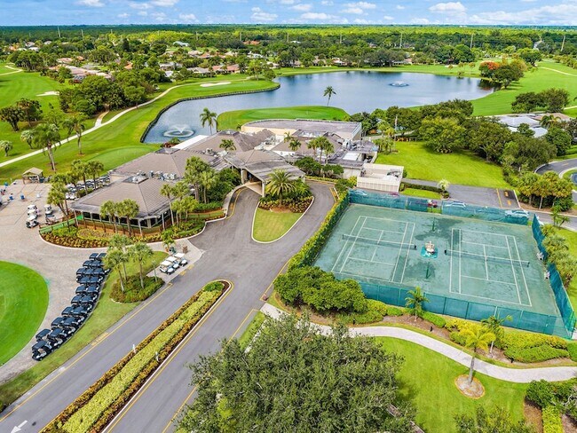 Building Photo - 6866 Briarlake Cir