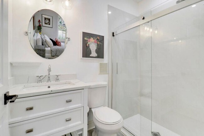 Building Photo - 1472 Corbison Point Pl