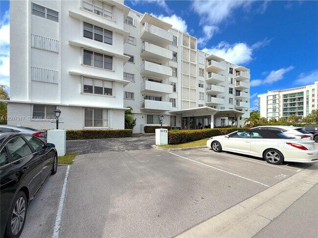 Building Photo - 1075 92nd St