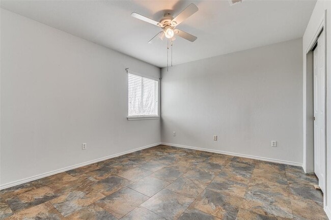 Building Photo - 13620 Lyndon B Johnson St