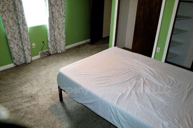 Building Photo - 5114 Lotus Wy