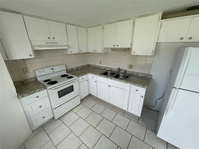 Building Photo - 5319 Avery Rd