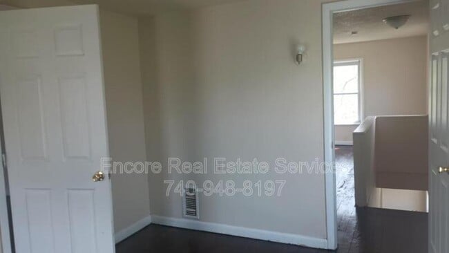 Building Photo - 480 Ridge Ave