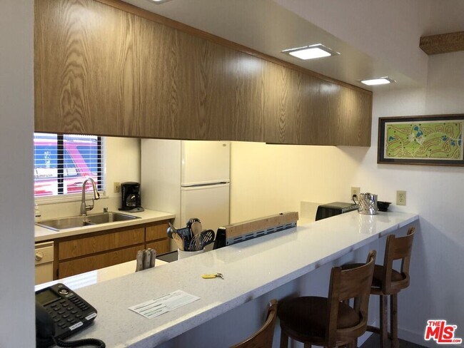 Building Photo - 40590 La Costa Cir E