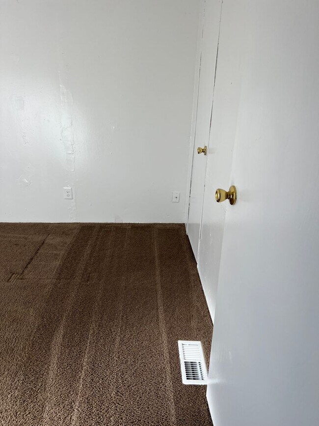 Building Photo - Welcome to the charming Riverdale Farms subdivision in Thornton, CO, where a delightful 3-bedroom...