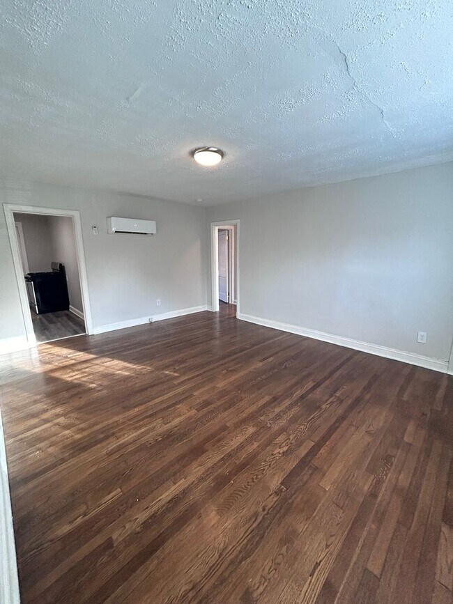 Building Photo - 4905 Chamberlayne Ave