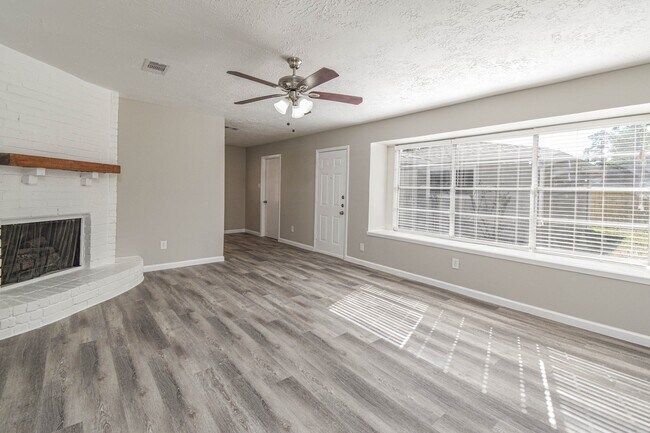 Building Photo - 4318 Burkegate Dr