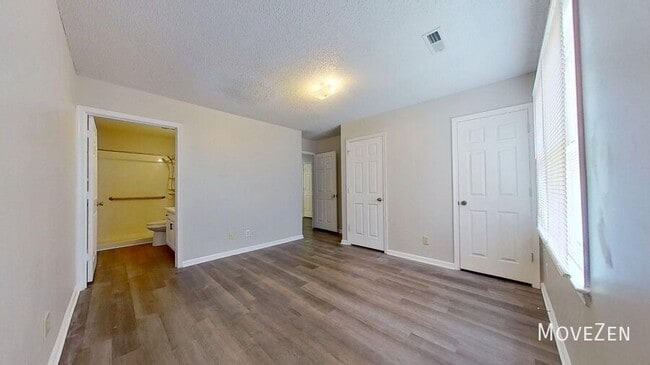 Building Photo - 814 Guilford College Rd