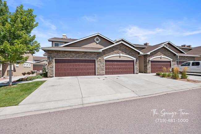 Primary Photo - LUXURY 3BR TOWNHOME IN THE VILLAS AT NORTH...