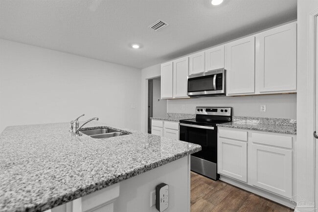 Building Photo - 7349 Lakeside Oak Ct