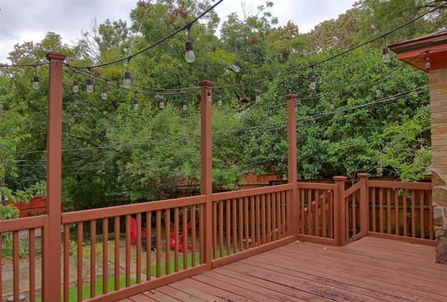 Primary Photo - 7010 Vivian Ave