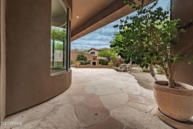 Building Photo - 11473 E Blanche Dr