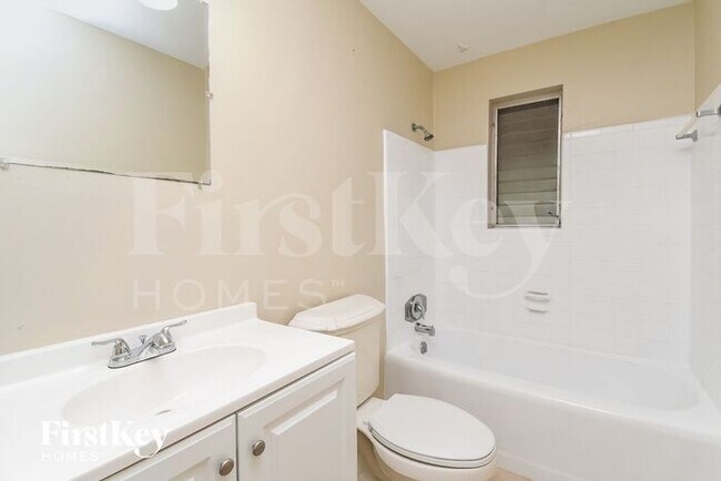 Building Photo - 7940 Fresca St