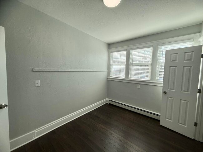 Building Photo - 36465 Main St