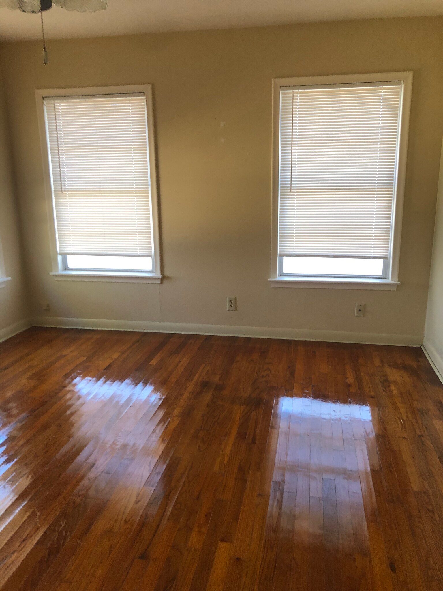 Bedoomr - 1529 Woodland Dr