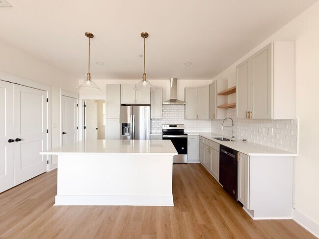 Building Photo - The Garrett | 3-Bedroom Home with Pool and Pickleball Court at Highbury