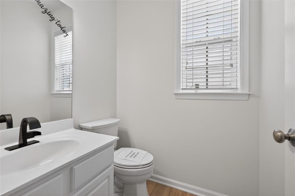 Building Photo - 5008 Bethpage Dr NE