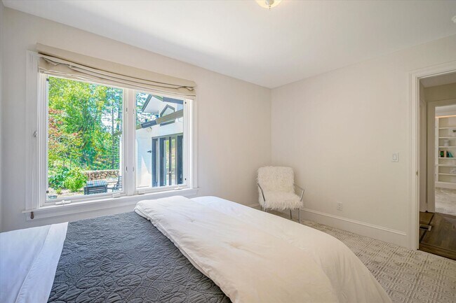 Building Photo - Welcome to Your Luxurious Napa Valley Retr...