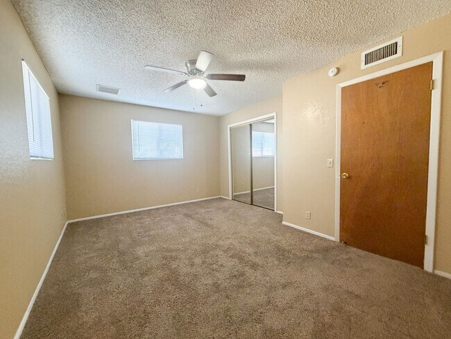Building Photo - 4036 Mission A