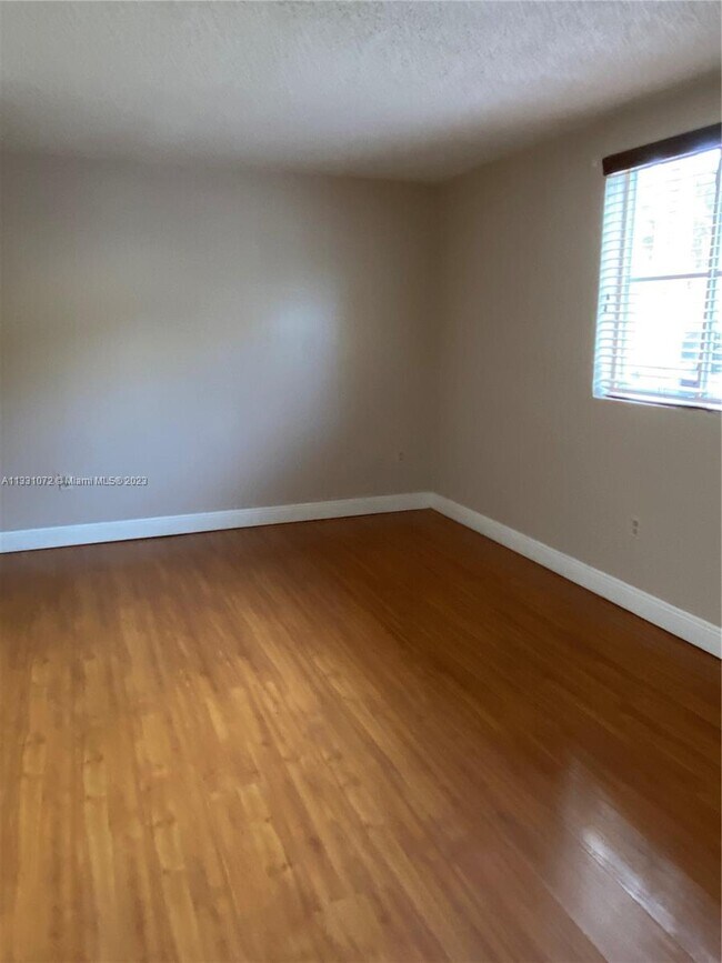 Building Photo - 14961 SW 82nd Ln