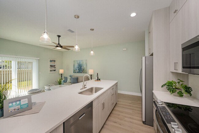 Building Photo - 870 Paddleboard Ct