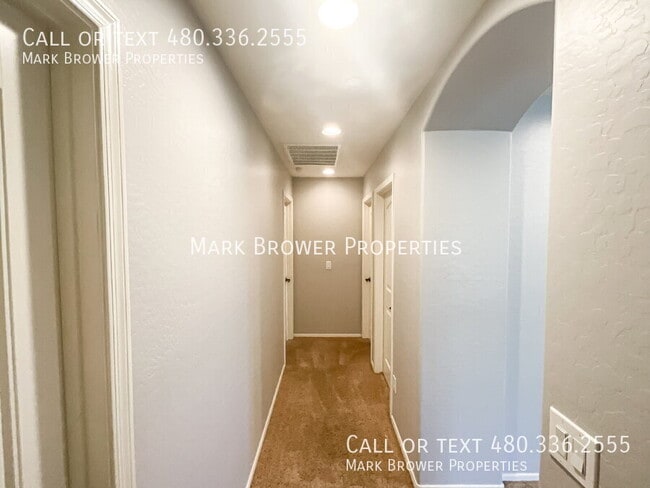 Building Photo - 724 W Dragon Tree Ave