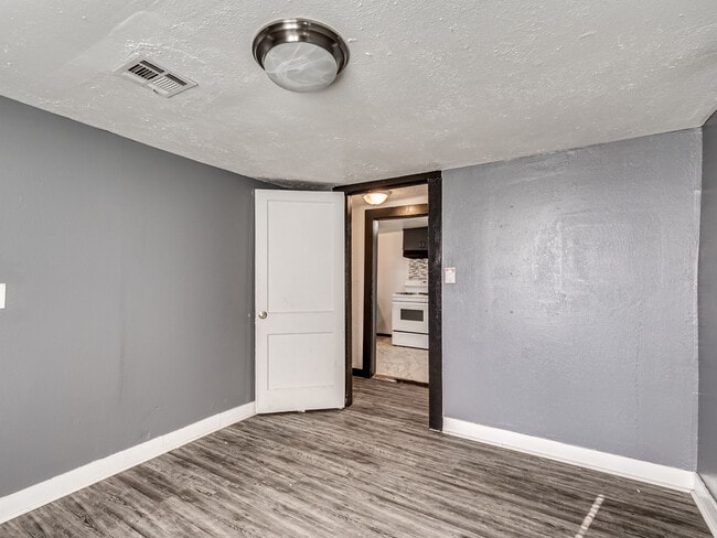 Building Photo - 5810 NW 41st St