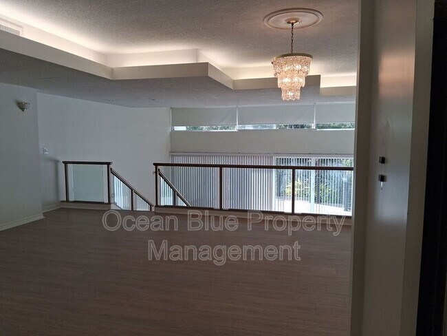 Building Photo - 1903 S MacDill Ave