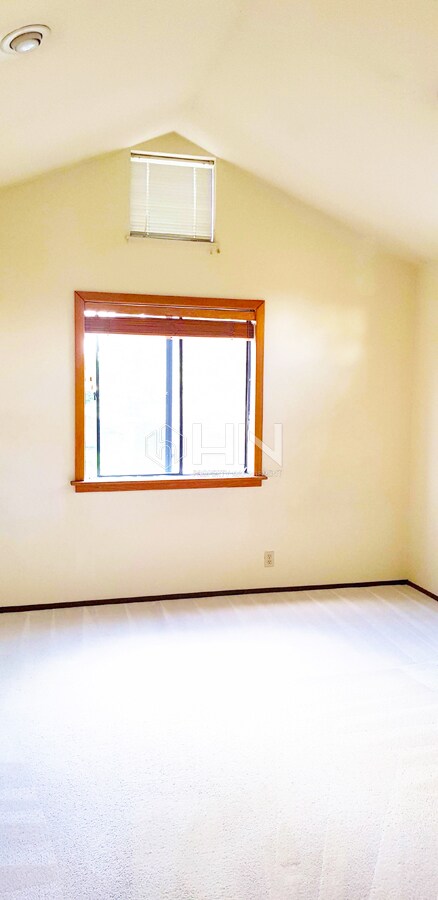 Building Photo - 47099 Benns Terrace