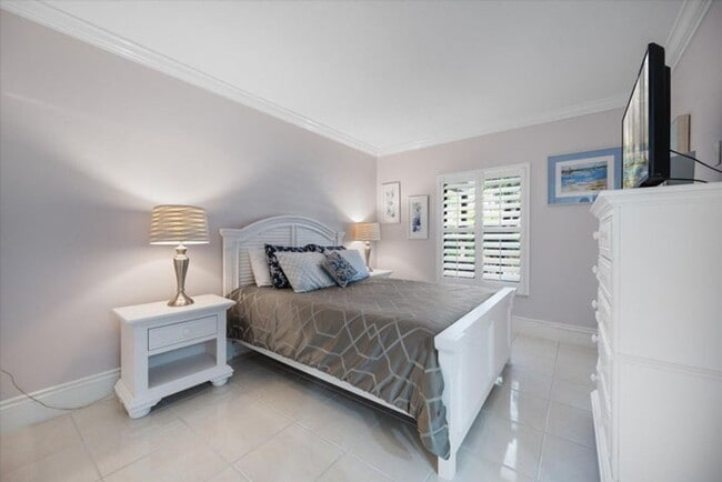 Building Photo - 13400 Polo Rd W