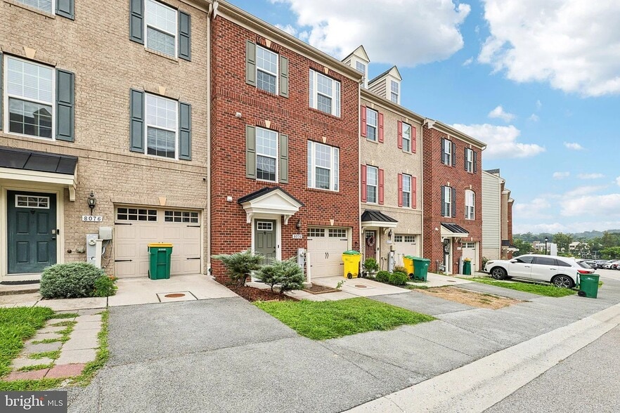 Building Photo - 8074 Locust Mill St