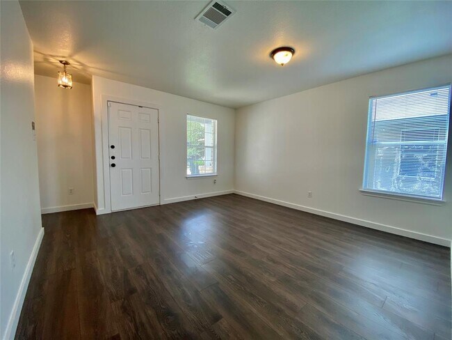 Building Photo - 6608 Ferrystone Pass