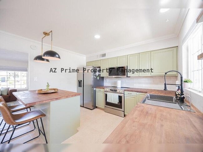 Building Photo - 15867 N 18th Pl
