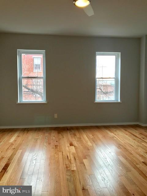 Building Photo - 554 N 16th St
