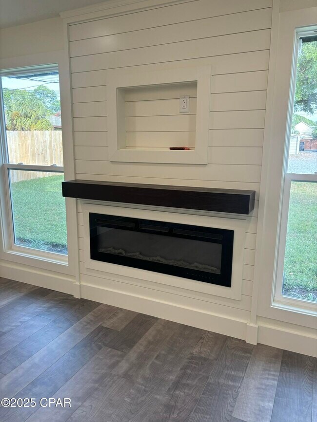 Building Photo - 2809 Lagoon Knoll Dr