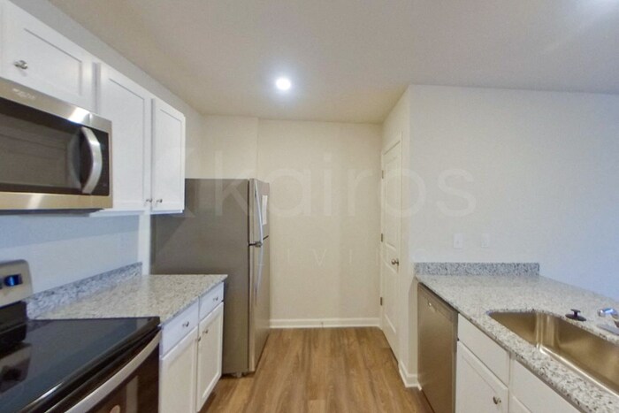 Building Photo - 520 Ivy Brook Way