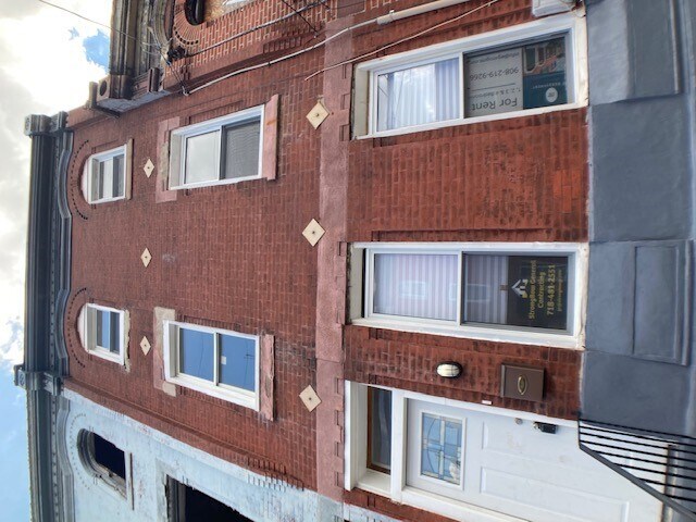 Building Photo - 2557 N 17th St