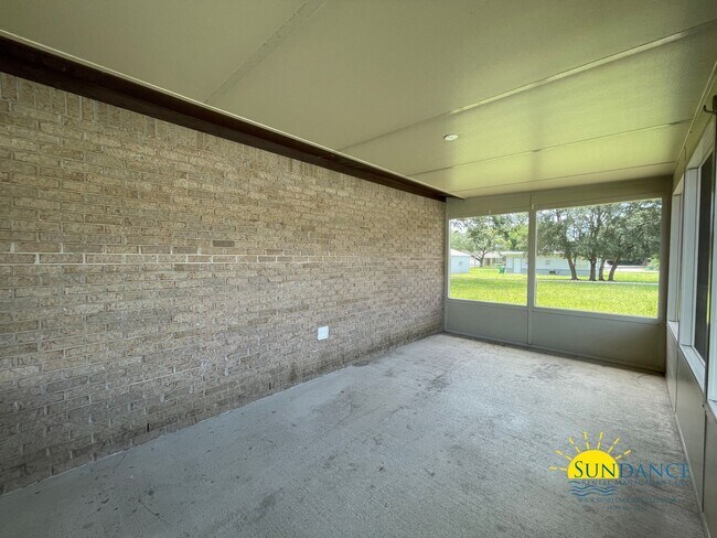 Building Photo - Charming 3-Bedroom plus Office located in between Hurlburt and Eglin AFB!