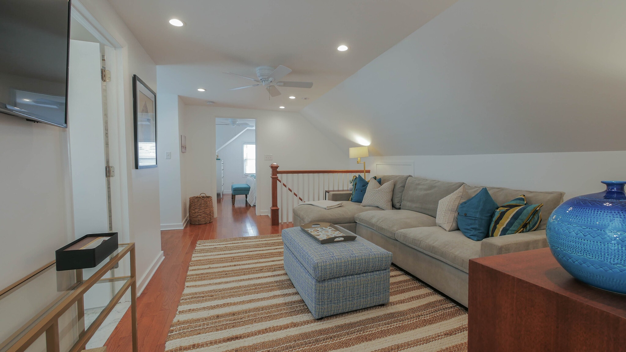 Building Photo - 12 N Delavan Ave