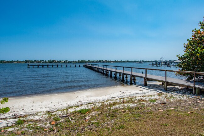 Building Photo - 1800 SE St Lucie Blvd