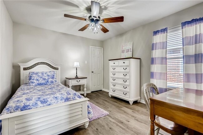 Building Photo - 2416 Ericanna Ln